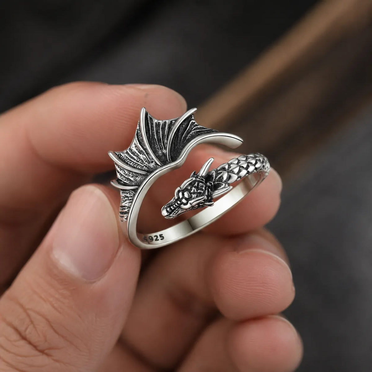 bague draconique tête détaillée argent