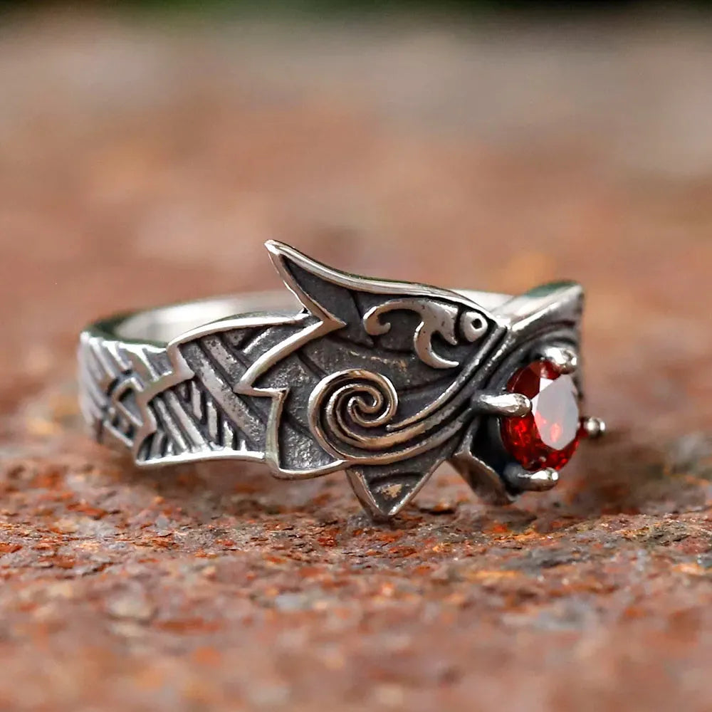 bague draconique zircon rouge vintage