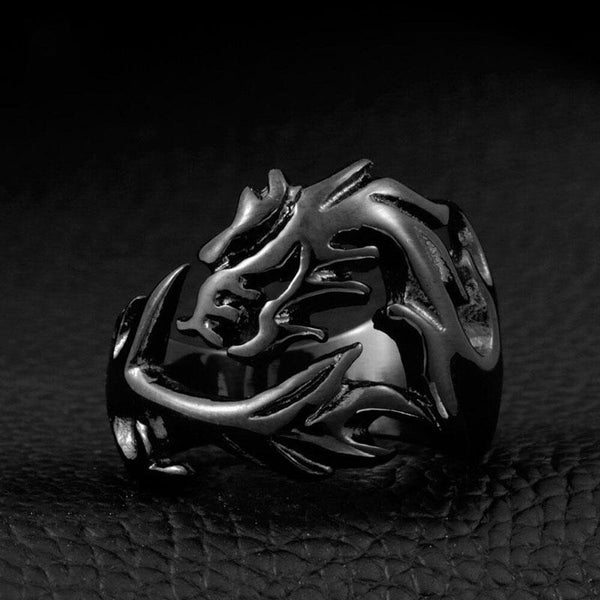 Bague Avec Un Dragon Noir