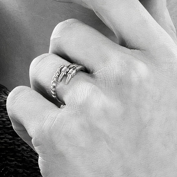 Bague dragon griffe blanche