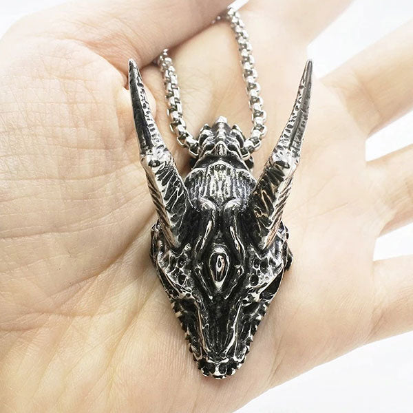 Collier animal feroce