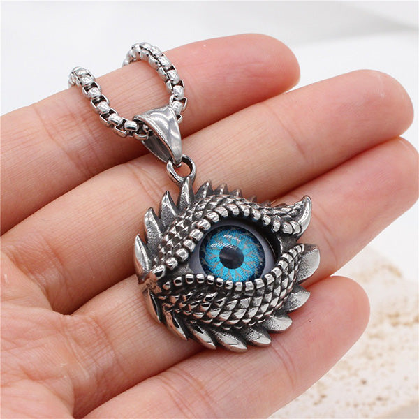 Collier Avec Un Oeil