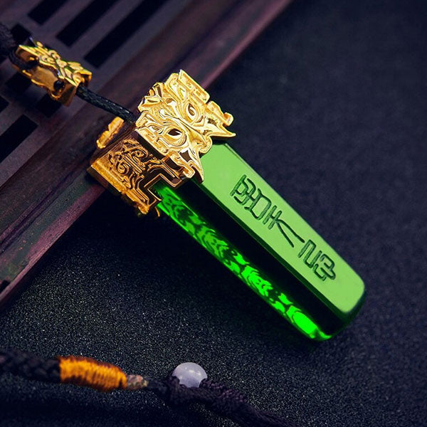 Collier dragon sacré