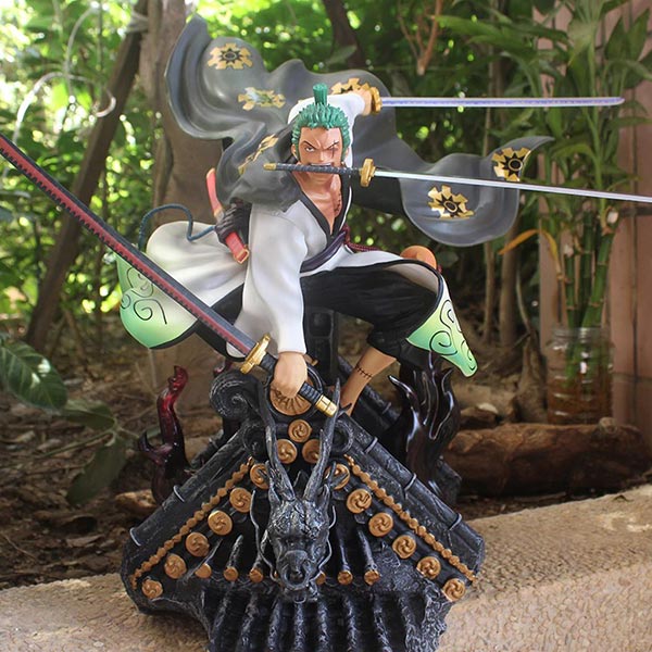 Figurine dragon roronoa zoro wano