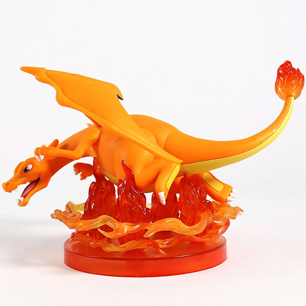 Figurine pokemon dragon feu
